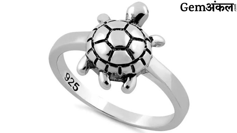 Tortoise Ring Upay: आर्थिक तंगी दूर करना है तो जरूर धारण करें कछुए की  अंगूठी, जानें क्या है नियम - Tortoise Ring Upay If you want to overcome  financial crisis then definitely